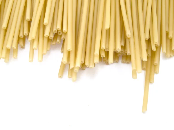 Spagetti på hvit bakgrunn – stockfoto