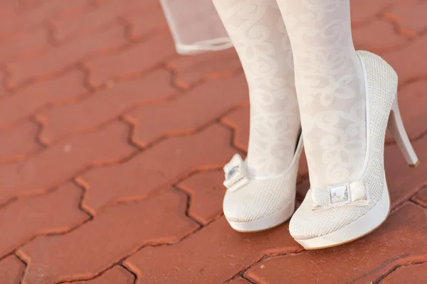 Closeup Glamorous White Bride Shoes — Stock Photo, Image