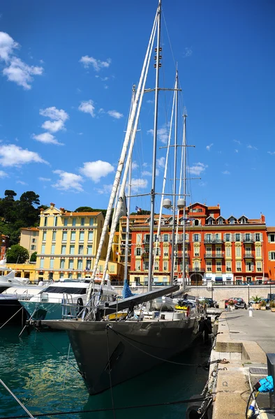 Porto de Nice, no sudeste da França — Fotografia de Stock