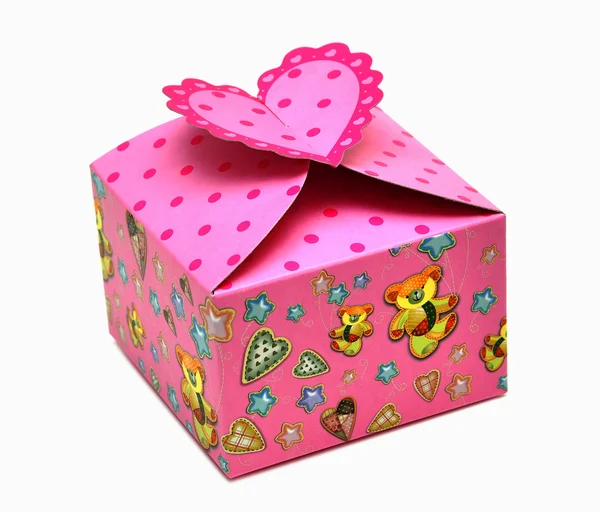 Красная подарочная коробка и сердца — стоковое фото