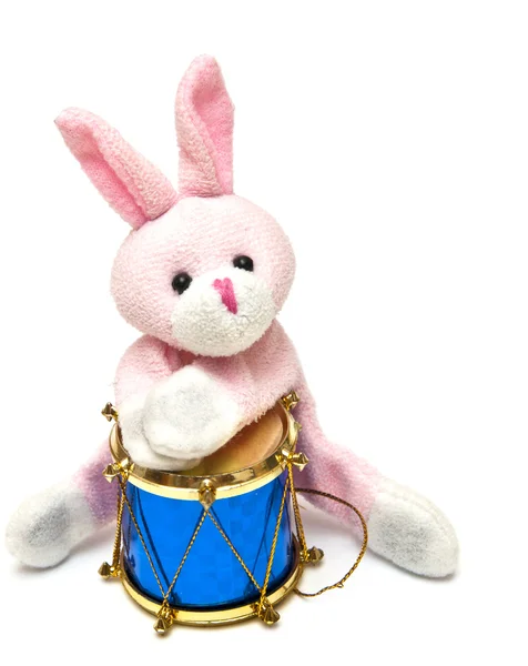 Hračky růžový králík s bubnem — Stock fotografie