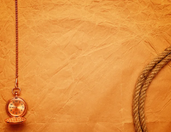 Taschenuhr Und Seil Auf Altem Gelben Papier — Stockfoto