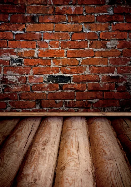 Vieja habitación con pared de ladrillo — Foto de Stock