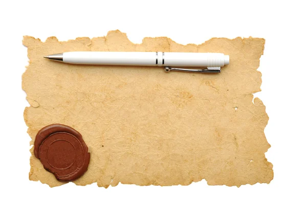 Kuličkové pero na starý papír s voskem pečeť — Stock fotografie