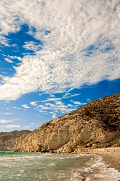 Céu nublado sobre a costa de Kourion. Chipre — Fotografia de Stock