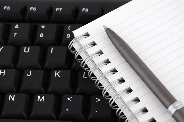 Keyboard and diary — Stock Photo, Image