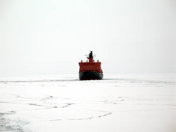 氷のブレーカー — ストック写真