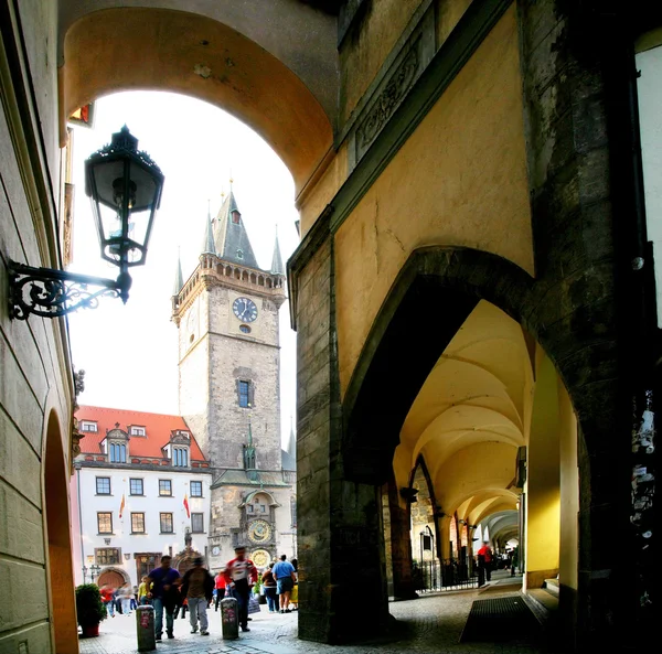 Praag. op stree van de oude stad. — Stockfoto