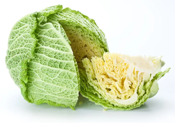 Φωτογραφία του φρέσκο λάχανο σε λευκό φόντο — Φωτογραφία Αρχείου
