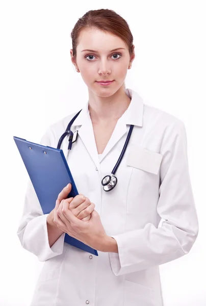 Der Arzt behält eine Krankenversicherungskarte. isoliert auf einem weißen. — Stockfoto