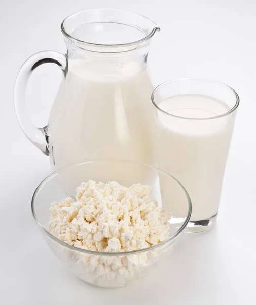 Mléko a tvaroh. — Stock fotografie