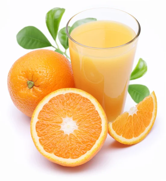Sok pomarańczowy i owoce. — Zdjęcie stockowe
