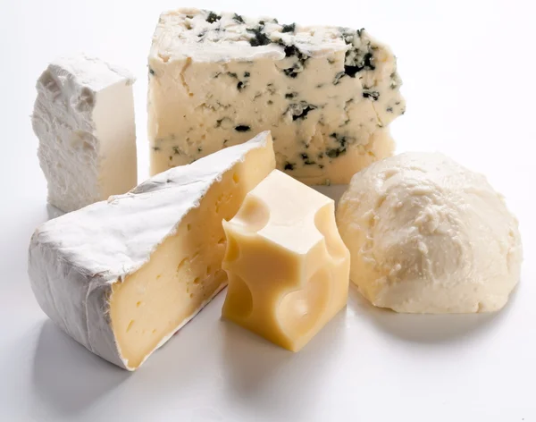 Vari tipi di formaggi . — Foto Stock