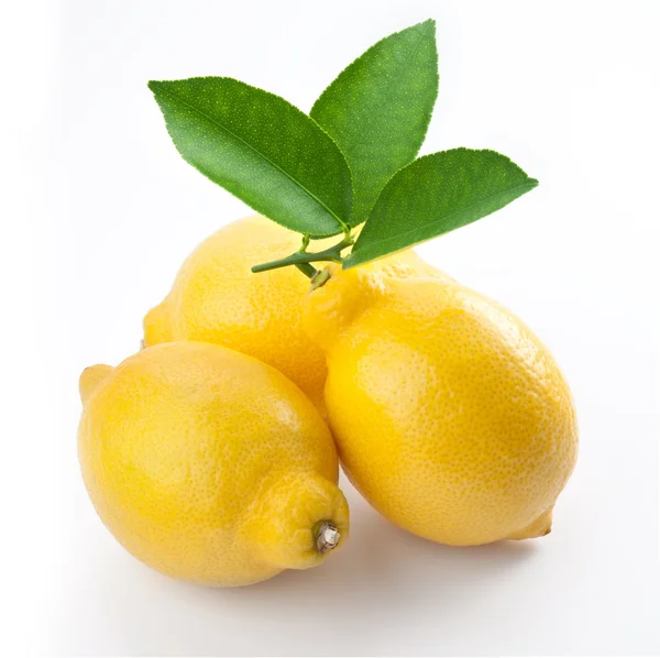 Beyaz zemin üzerinde yüksek kaliteli fotoğraf olgun limon — Stok fotoğraf
