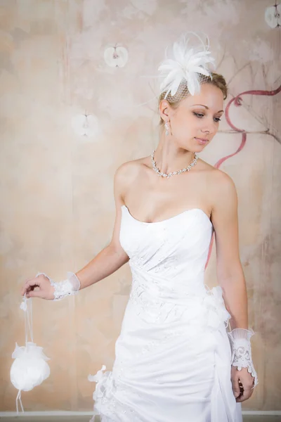 Pretty slim bride 7 — Stock Photo, Image