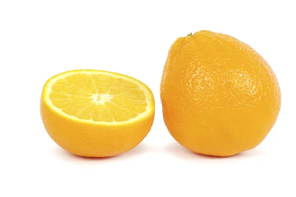 ส้มบนสีขาว — ภาพถ่ายสต็อก