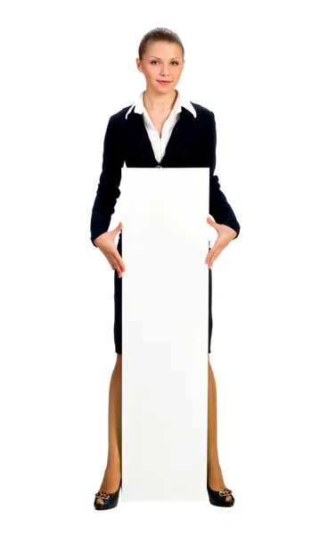 Una mujer de negocios dando una tarjeta grande. Aislado sobre blanco —  Fotos de Stock