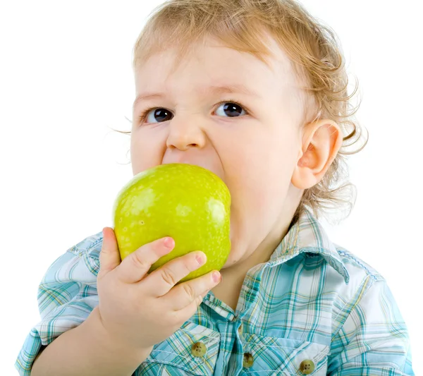 Piękne Chłopca Zjada Jabłko Zbliżenie Portret Białym Tle Obrazek Stockowy