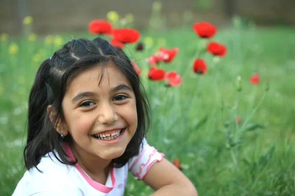 Małe Dziewczynki Ogród — Zdjęcie stockowe