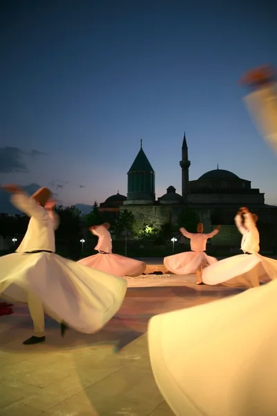 dansçı Derviş