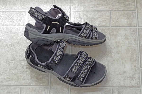 Verstelbare sandalen — Stockfoto