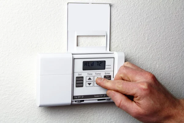 Isıtma Soğutma Dijital Duvar Panel Ekran Üzerinde Kontrol Düğmeleri Itme — Stok fotoğraf
