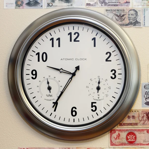 Tijd en geld — Stockfoto