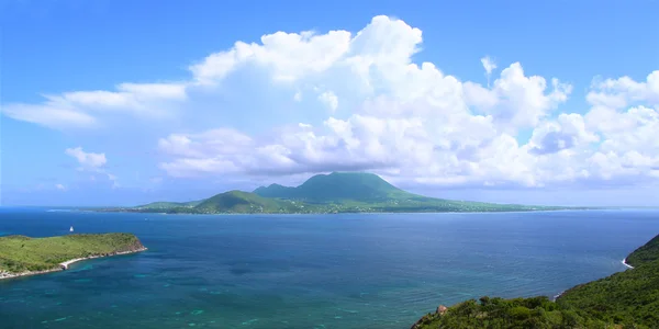 Isla caribeña de Nevis — Foto de Stock