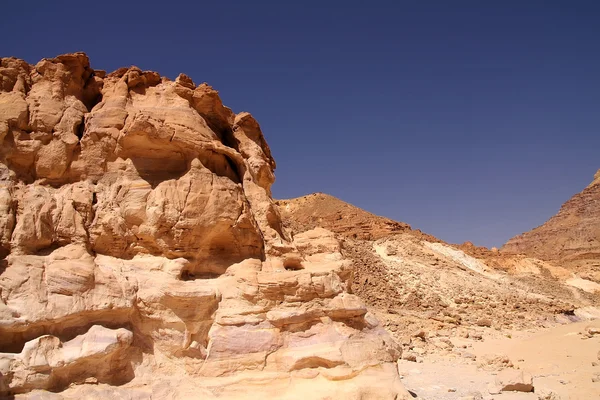 Barevný kaňon v Sinaji, egypt — Stock fotografie