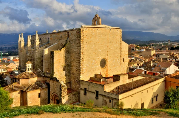산타 마리아 드 몽블랑 교회, 스페인 — 스톡 사진