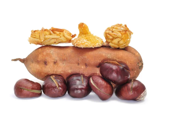 Kaštany, panellets a sladké brambory — Stock fotografie