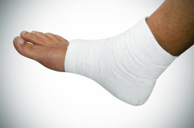 Bandaged foot clipart