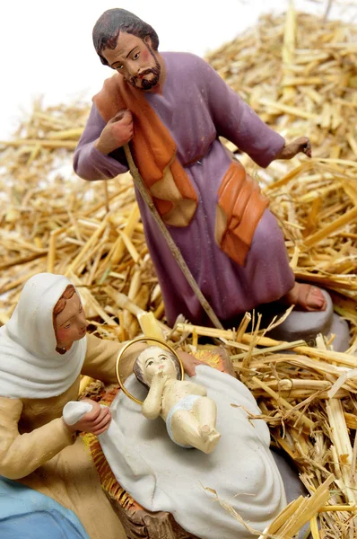 白い背景の上のキリスト降誕のシーンを表す数字 — ストック写真
