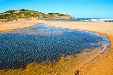 Görünüm binimela Beach menorca, Balear Adaları, İspanya