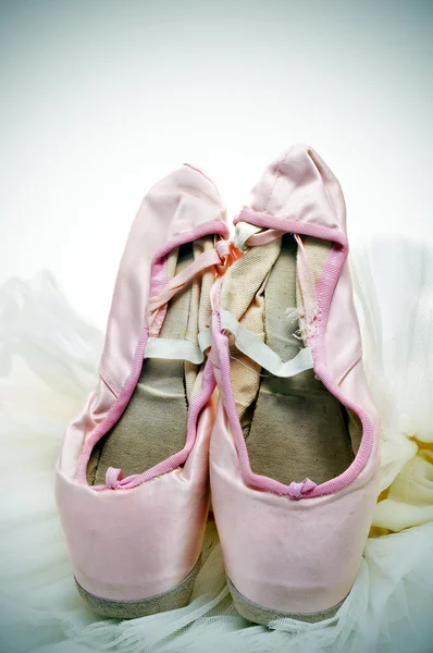 Pointe shoes and tutu — Stock Photo, Image