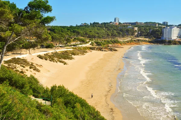 Playa de Platja llarga, en salou, España — Stockfoto