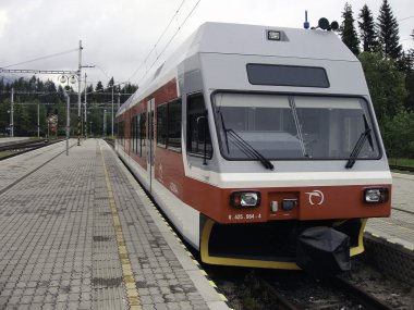 Elektrikli tren