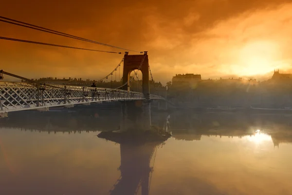 Міст і захід сонця — стокове фото