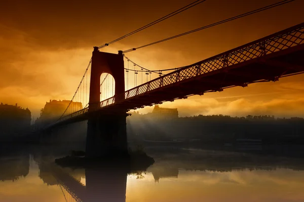 Solnedgång bridge — Stockfoto
