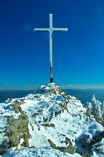 Big cross on grosser arber mountain — Stock Photo, Image