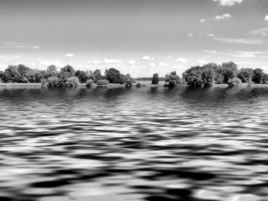 dessau elbe Nehri Berlin, Almanya - yüksek dinamik aralık hdr - siyah beyaz görünümü