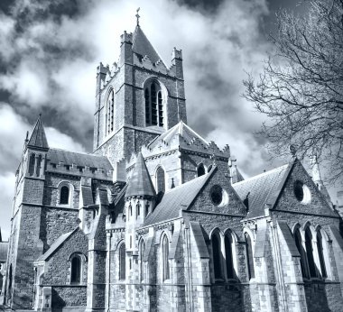 İsa'nın kilise, dublin - eski Gotik katedral Mimarlık - yüksek dinamik aralık hdr - siyah beyaz