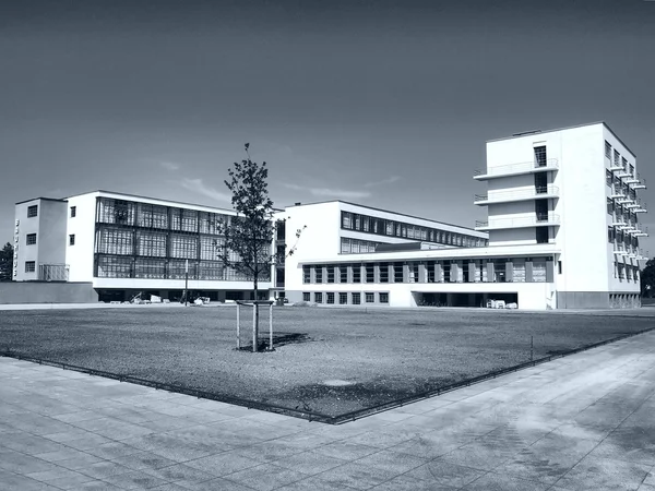 Das Bauhaus Dessau Bei Berlin Deutschland Hoher Dynamikbereich Hdr Schwarz — Stockfoto