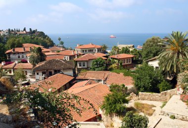 görüş Akdeniz kıyısında küçük bir köy
