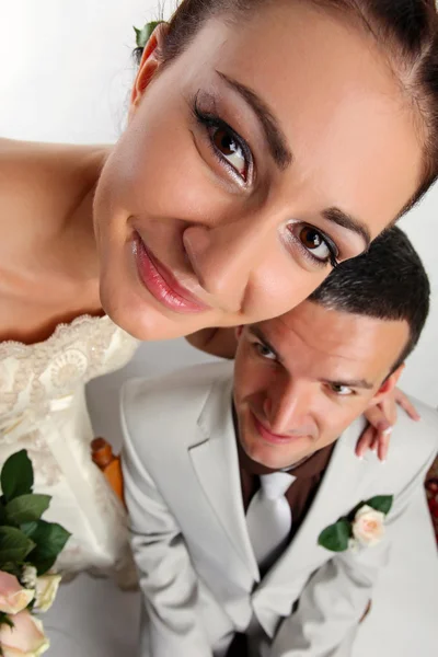 Wide angle portrait of newly-married couple — Stock Photo, Image