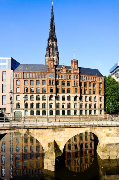 Menara Gereja Sanct Nikolai Sebuah Tugu Peringatan Hamburg Jerman — Stok Foto