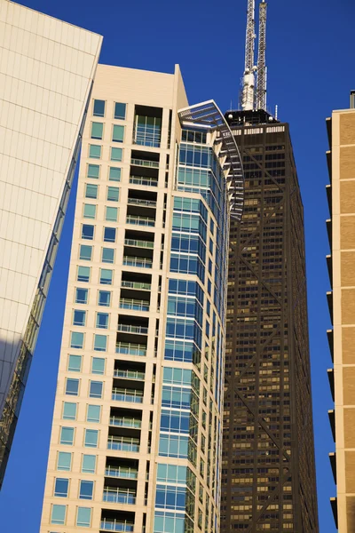 Mischung aus hohen Gebäuden in Chicago — Stockfoto