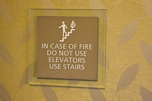 V případě požáru nepoužívejte výtah — Stock fotografie