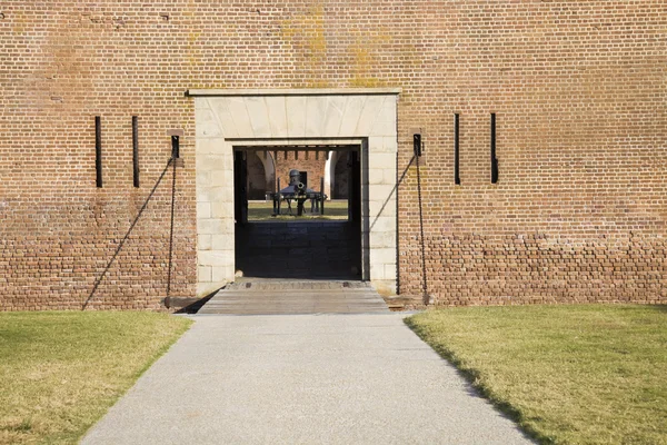 Tykki Fort Pulaskissa Georgiassa — kuvapankkivalokuva
