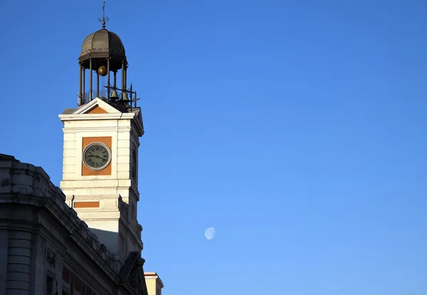 Wieża zegarowa w Madrycie — Zdjęcie stockowe